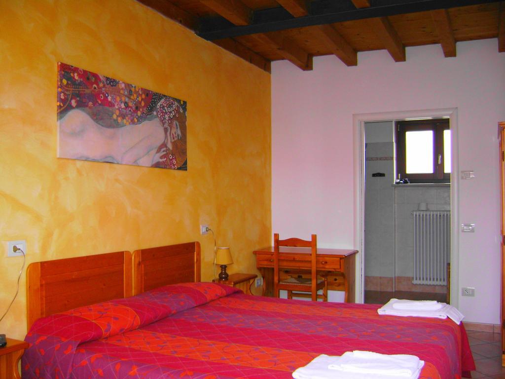 Agriturismo Le Sigalette Hotel Salionze Room photo